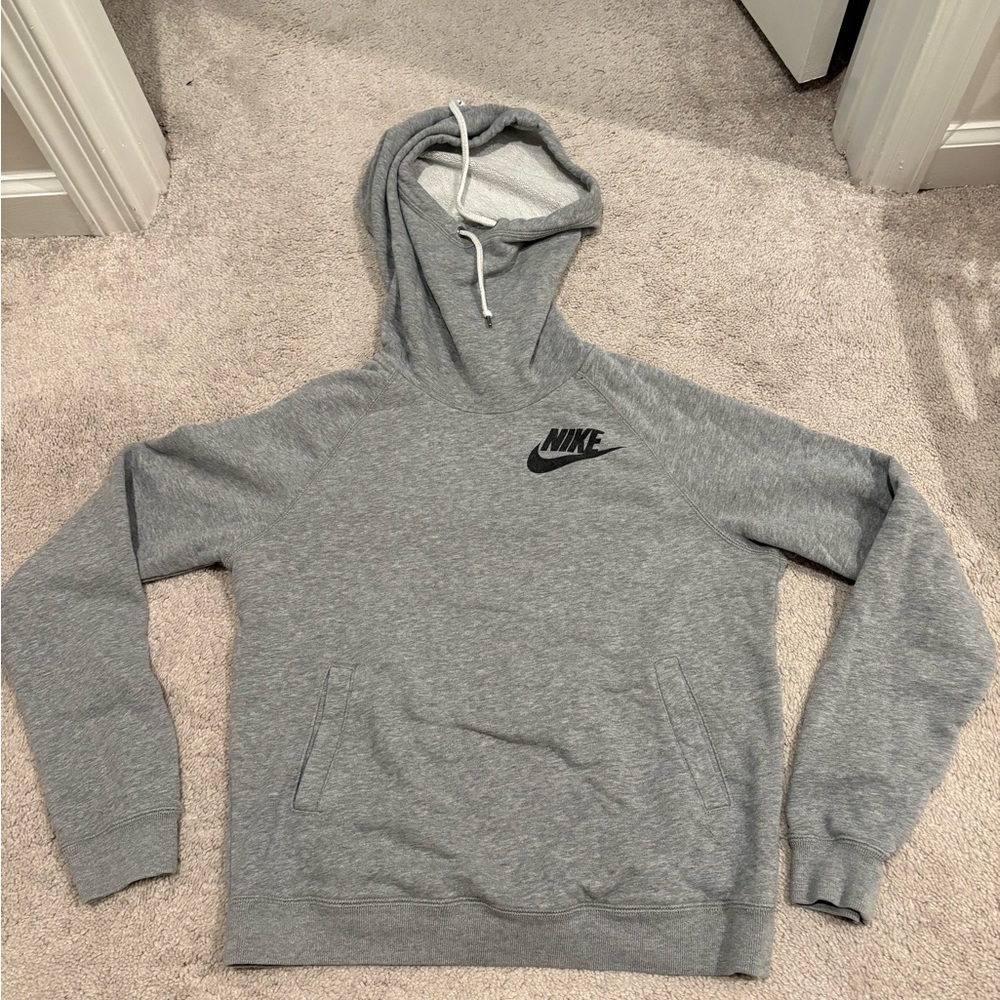 Nike Women’s Small Slouchy Neck Heather Gray Hoodie